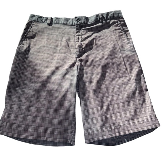 Nike Golf Dri Fit Bermuda Short Men’s 38” Gray Plaid Pockets Swoosh Logo Pockets - Picture 1 of 5